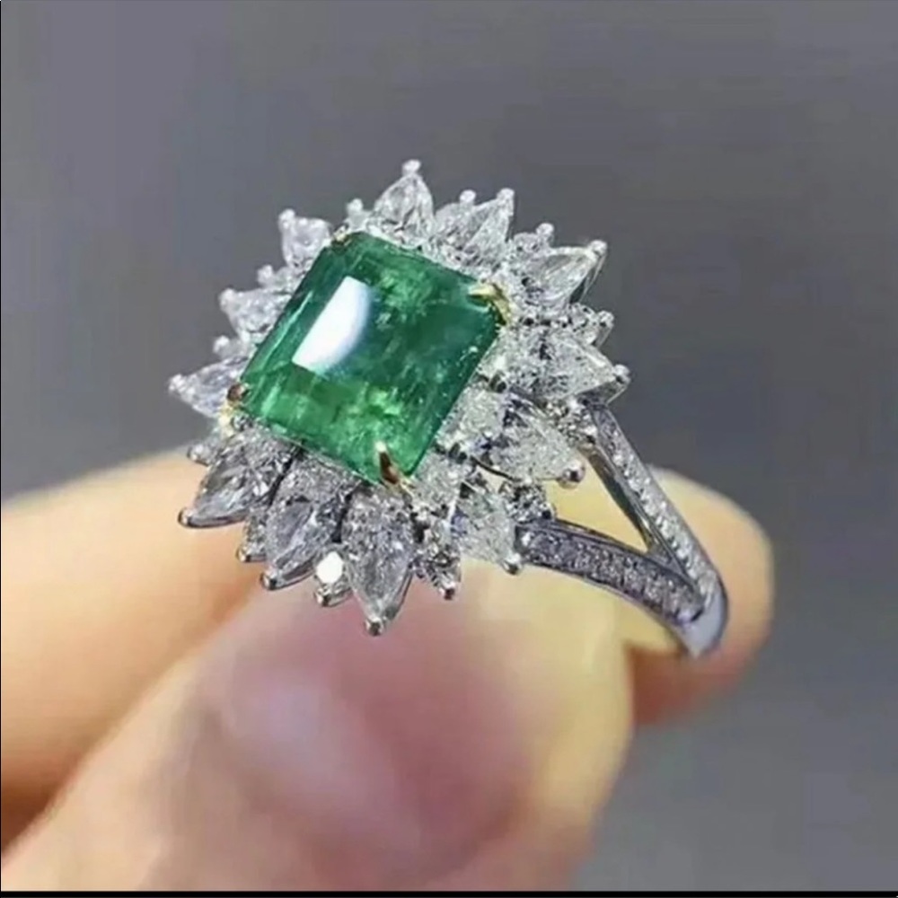 925/18k emerland cut ring size 7
